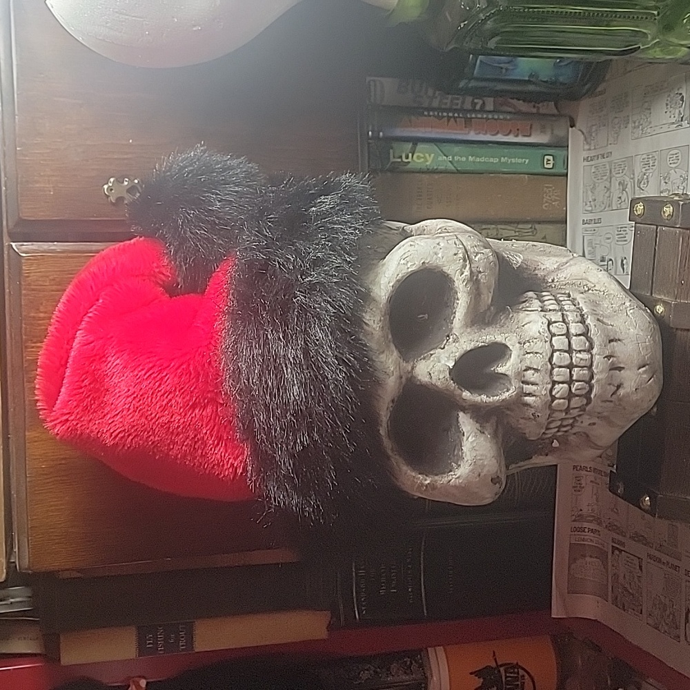 Santa hat - Picture 3 of 4